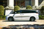 Toyota Estima Hybrid Aeras 2016 года